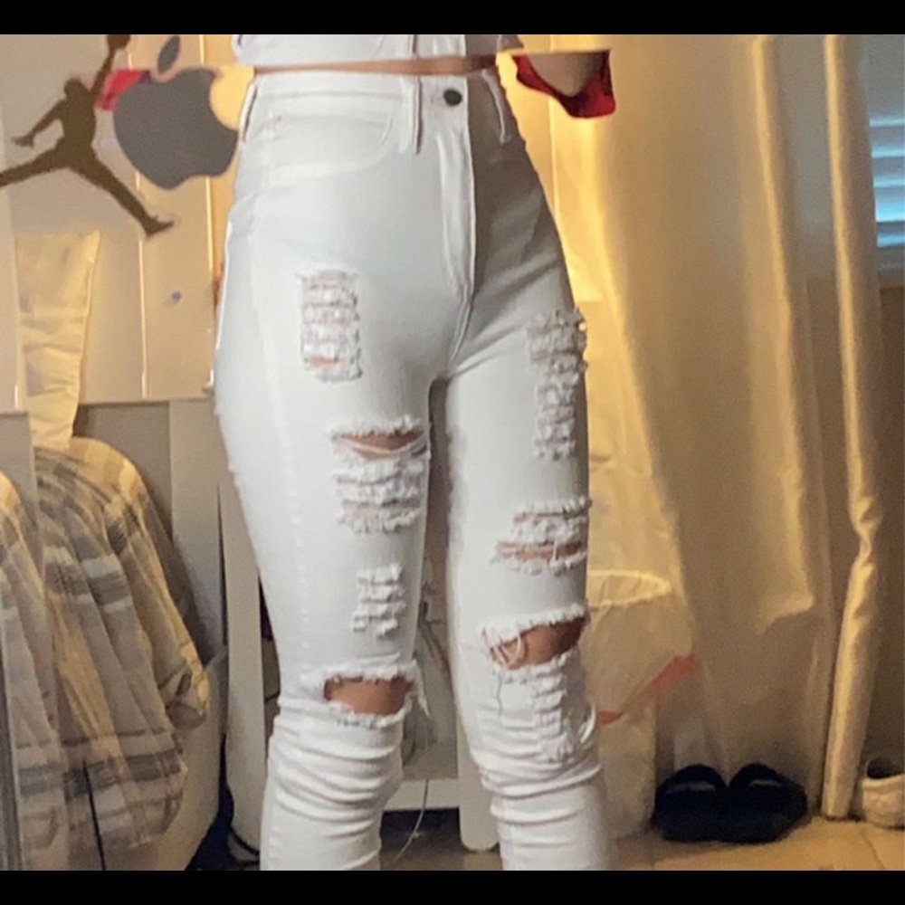 Brand new fashion nova white ripped jeans